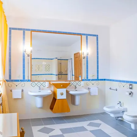 Szálloda Tri Lilie 4*