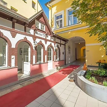 Tri Lilie Františkovy Lázně