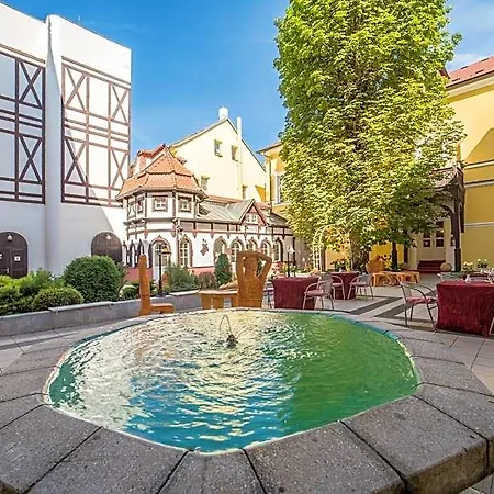 Hotel Tri Lilie