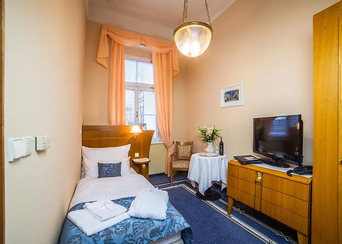 Hotel Tri Lilie 4*